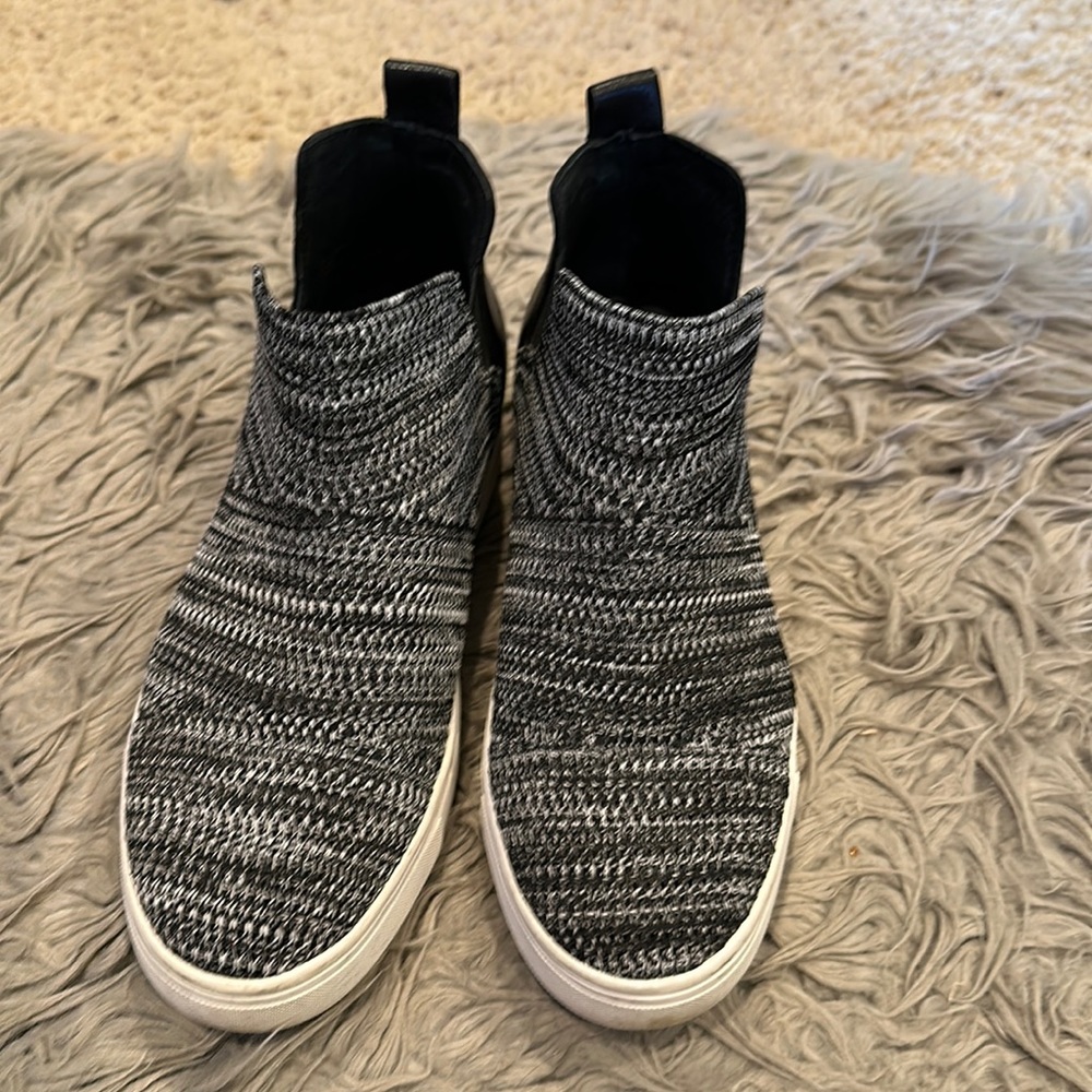 Chelsea and violet sneakers